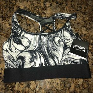 Victoria SPORT crop top